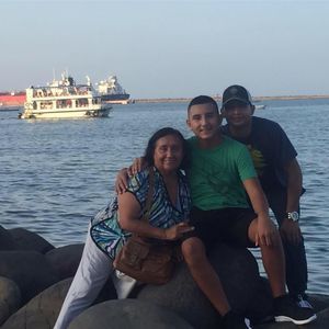 Meet your Posher, Hugo